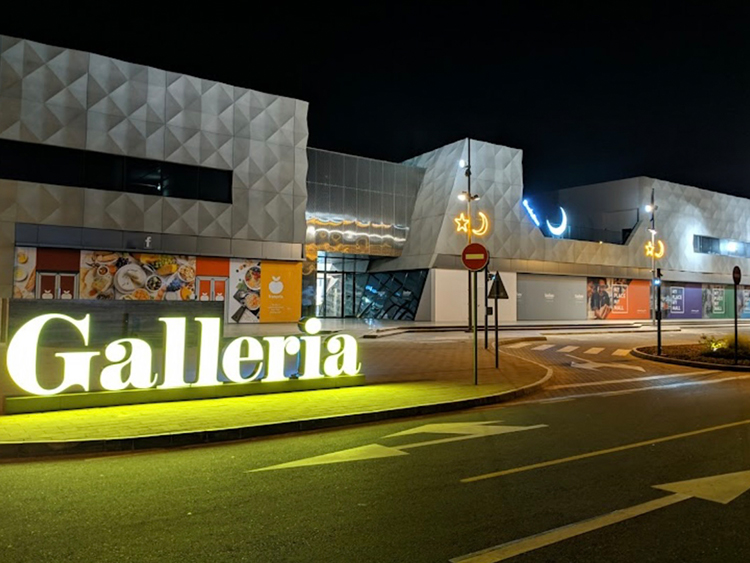 Galleria Mall ,Barsha